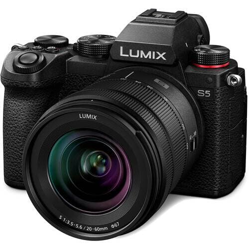 מצלמת Lumix DC-S5